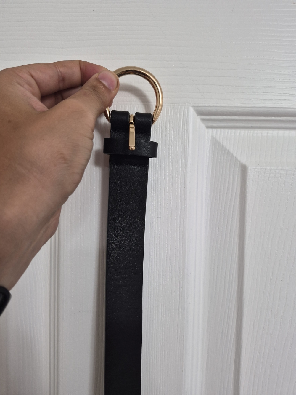 RW&CO. Black Belt with Gold Ring Buckle Leather Medium
